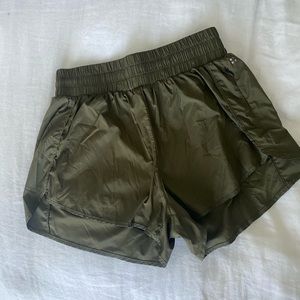 Acta Hi-rise short with liner size medium